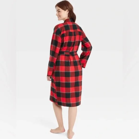 NEW Stars Above™ Women's Red Buffalo Check Flannel Robe - Picture 3 of 9